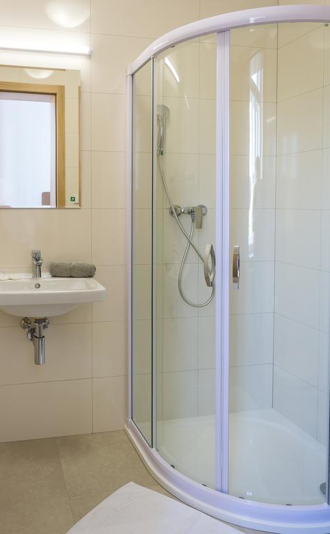 אוהרסקה הראדיסטה Penzion Apartmany Hradebni מראה חיצוני תמונה