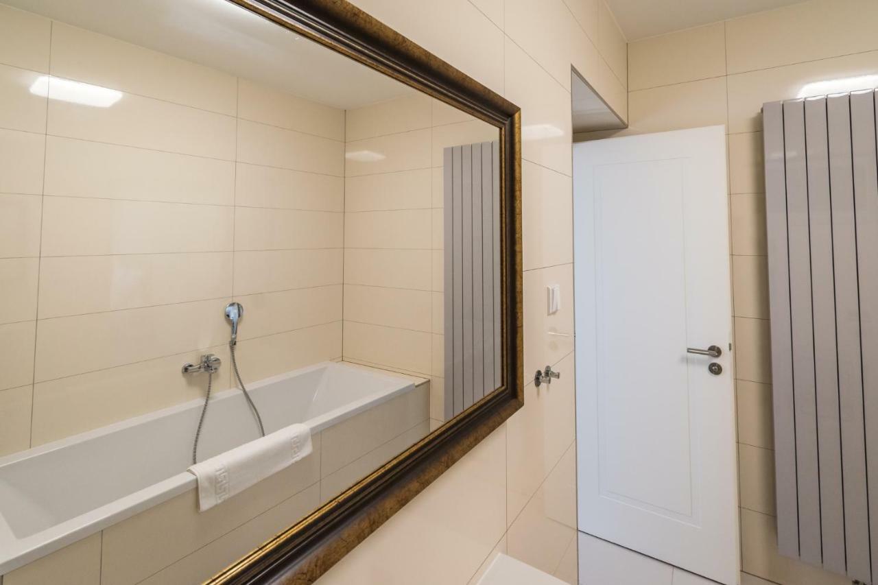 אוהרסקה הראדיסטה Penzion Apartmany Hradebni מראה חיצוני תמונה