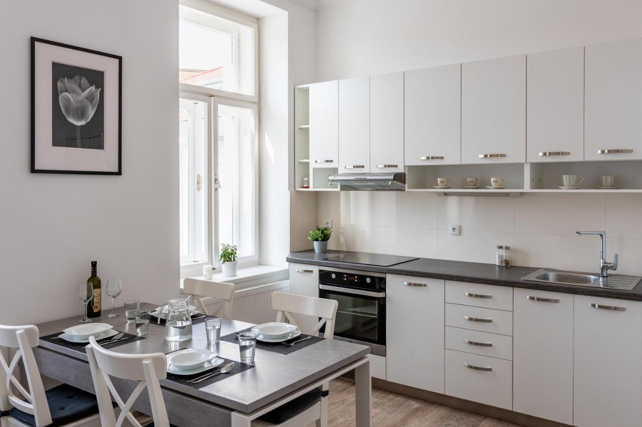 אוהרסקה הראדיסטה Penzion Apartmany Hradebni מראה חיצוני תמונה